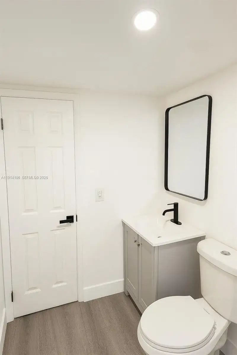 417 NW 2nd Ave # 9, Hallandale Beach FL 33009 photo 5
