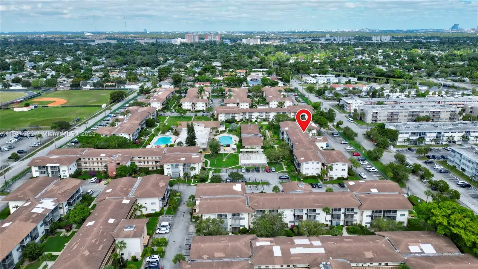 16790 NE 14th Ave # 206, Miami FL 33162 photo 3