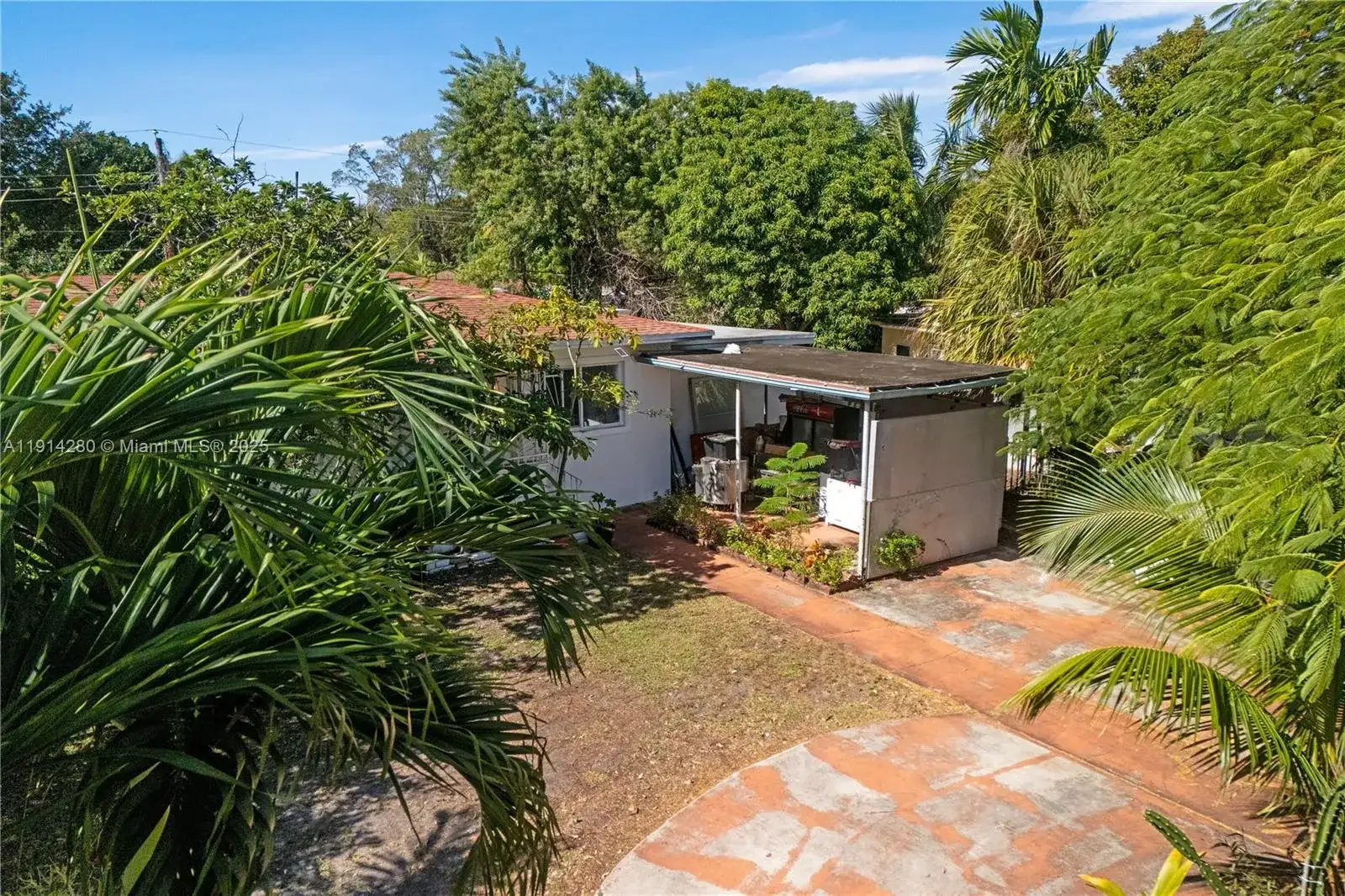 16050 NE 8th Ct, North Miami Beach FL 33162 photo 3