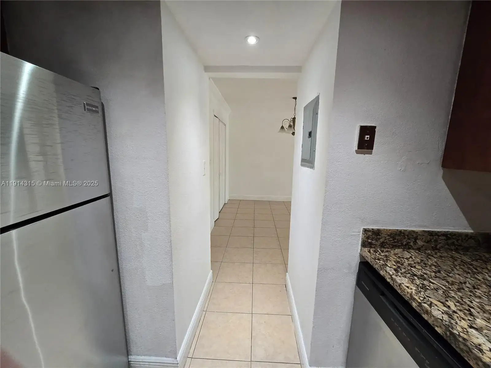 6940 Miami Gardens Dr # 319, Hialeah FL 33015 photo 5