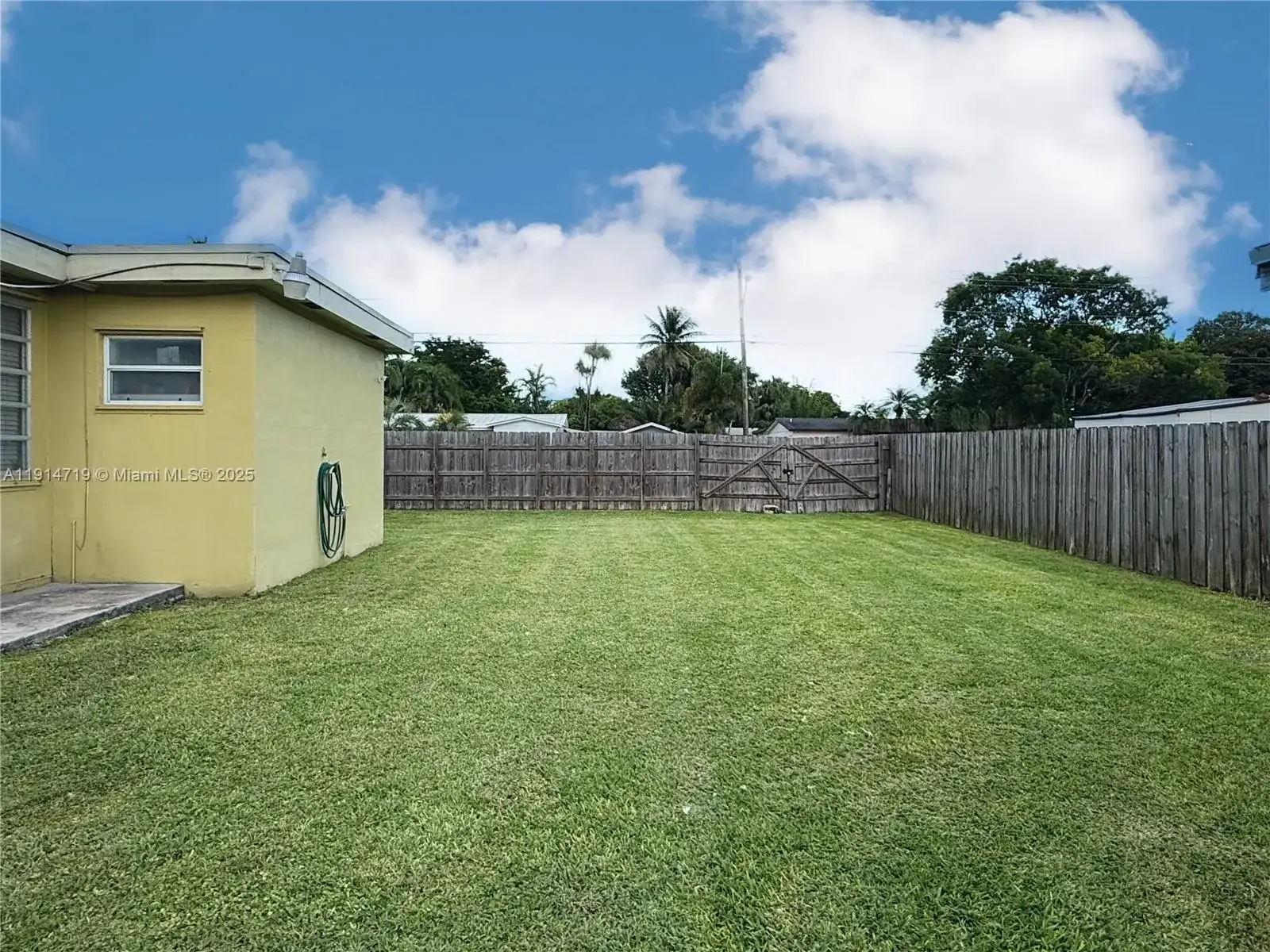 610 NW 17th St, Homestead FL 33030 photo 5