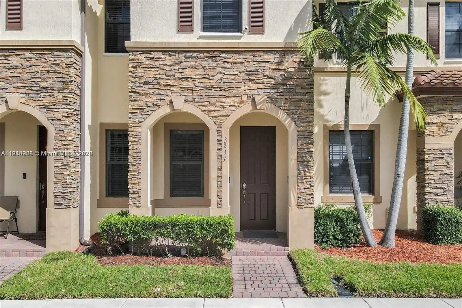 3217 SE 4th St, Homestead FL 33033 photo 5