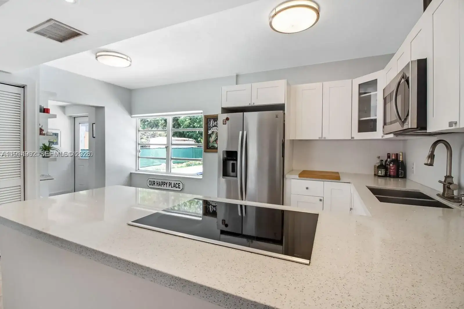 827 NE 140th St, North Miami FL 33161 photo 2