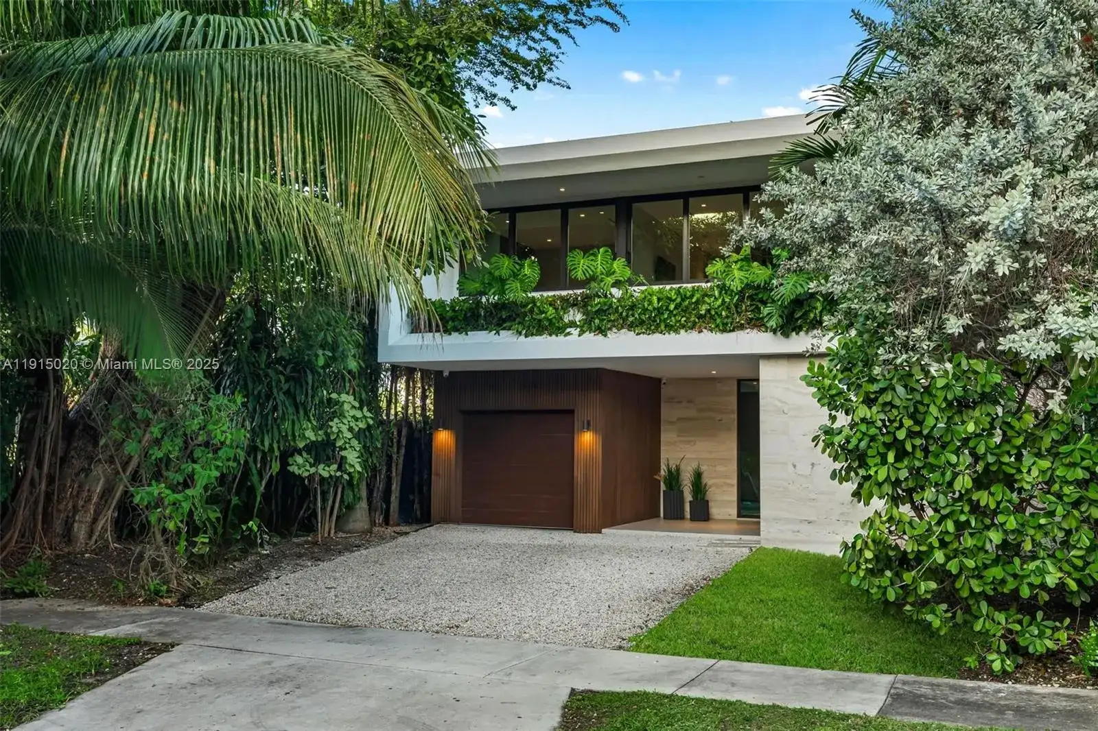 77 SW 18th Terrace, Miami FL 33129 photo 3