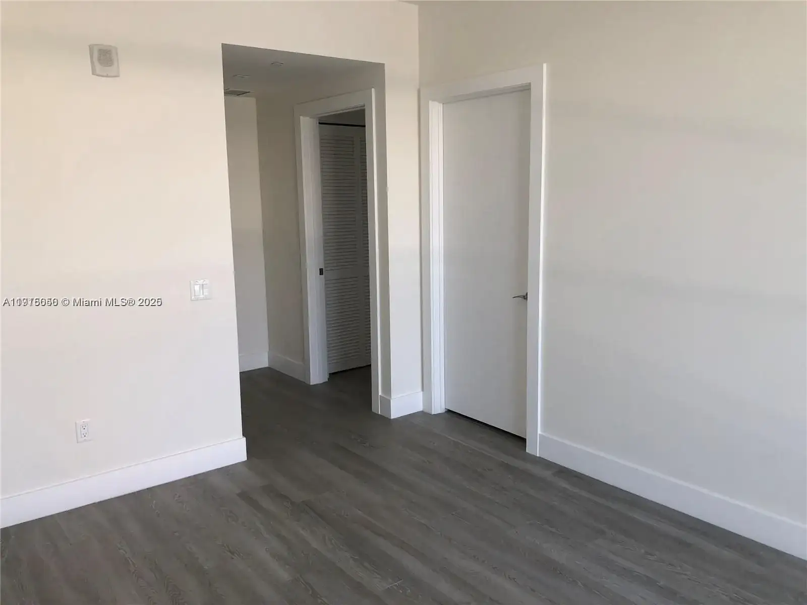 2960 NE 207th St # 1006, Aventura FL 33180 photo 5