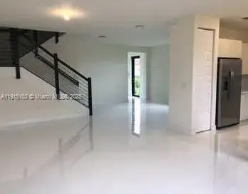 10597 NW 81st Ter, Doral FL 33178 photo 5