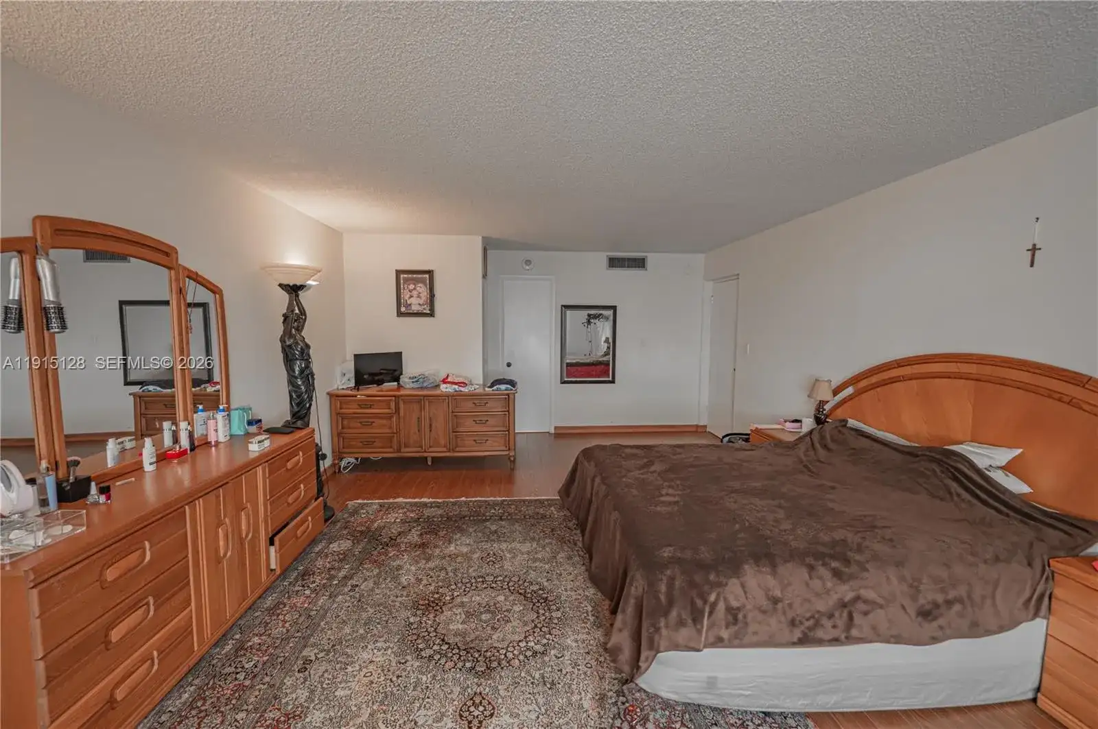 301 174th St # 1503, Sunny Isles Beach FL 33160 photo 4