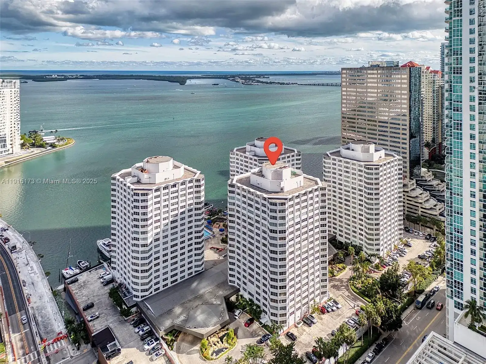 825 Brickell Bay Dr # 1942, Miami FL 33131 photo 2