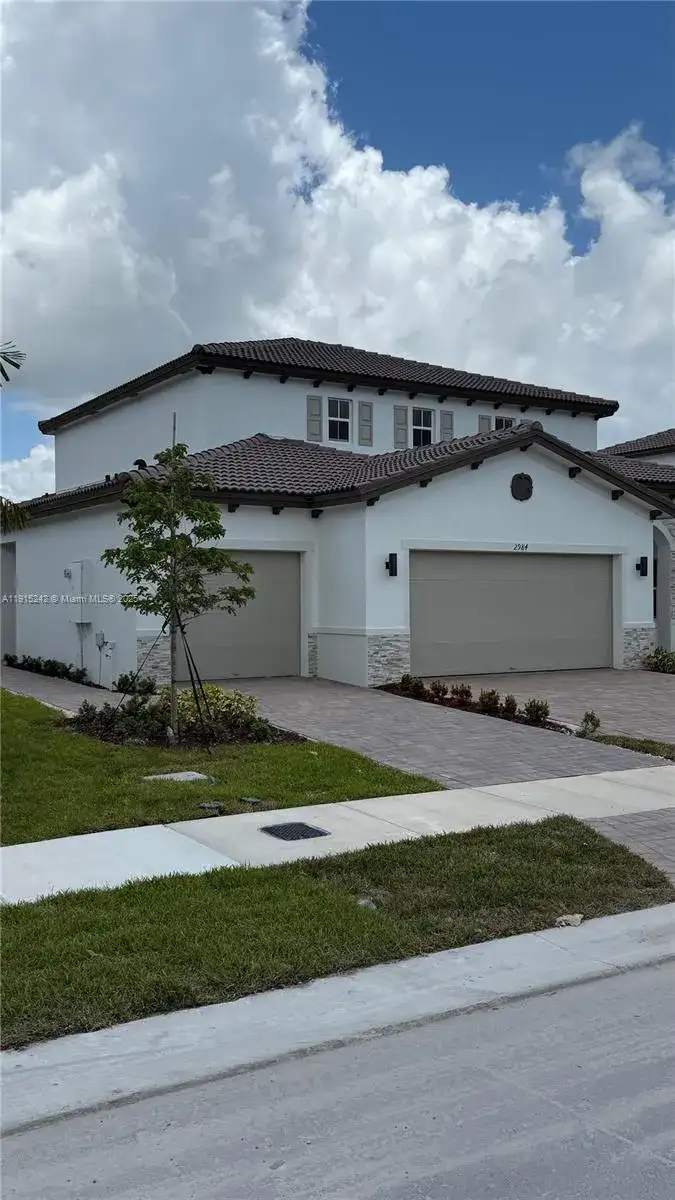 2984 SE 23rd Ave, Homestead FL 33035 photo 4