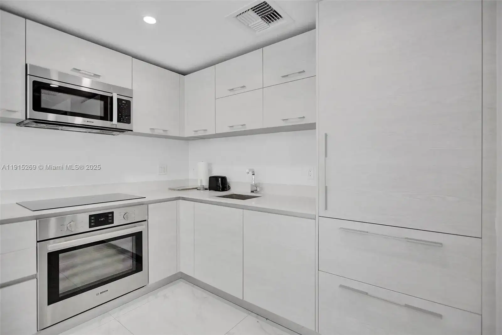 1300 S Miami Ave # 1407, Miami FL 33130 photo 5