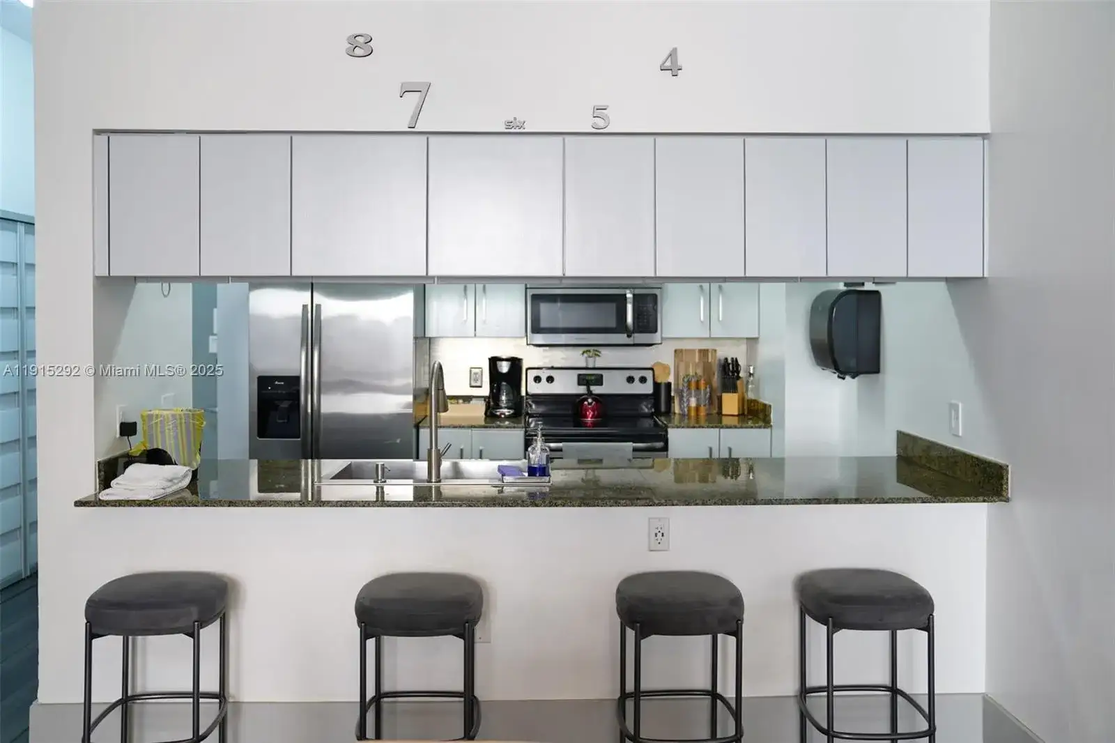 1200 Brickell Bay Dr # 1406, Miami FL 33131 photo 5