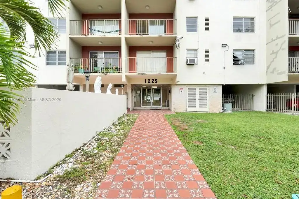 1225 NE 124th St # 42B, North Miami FL 33161 photo 5