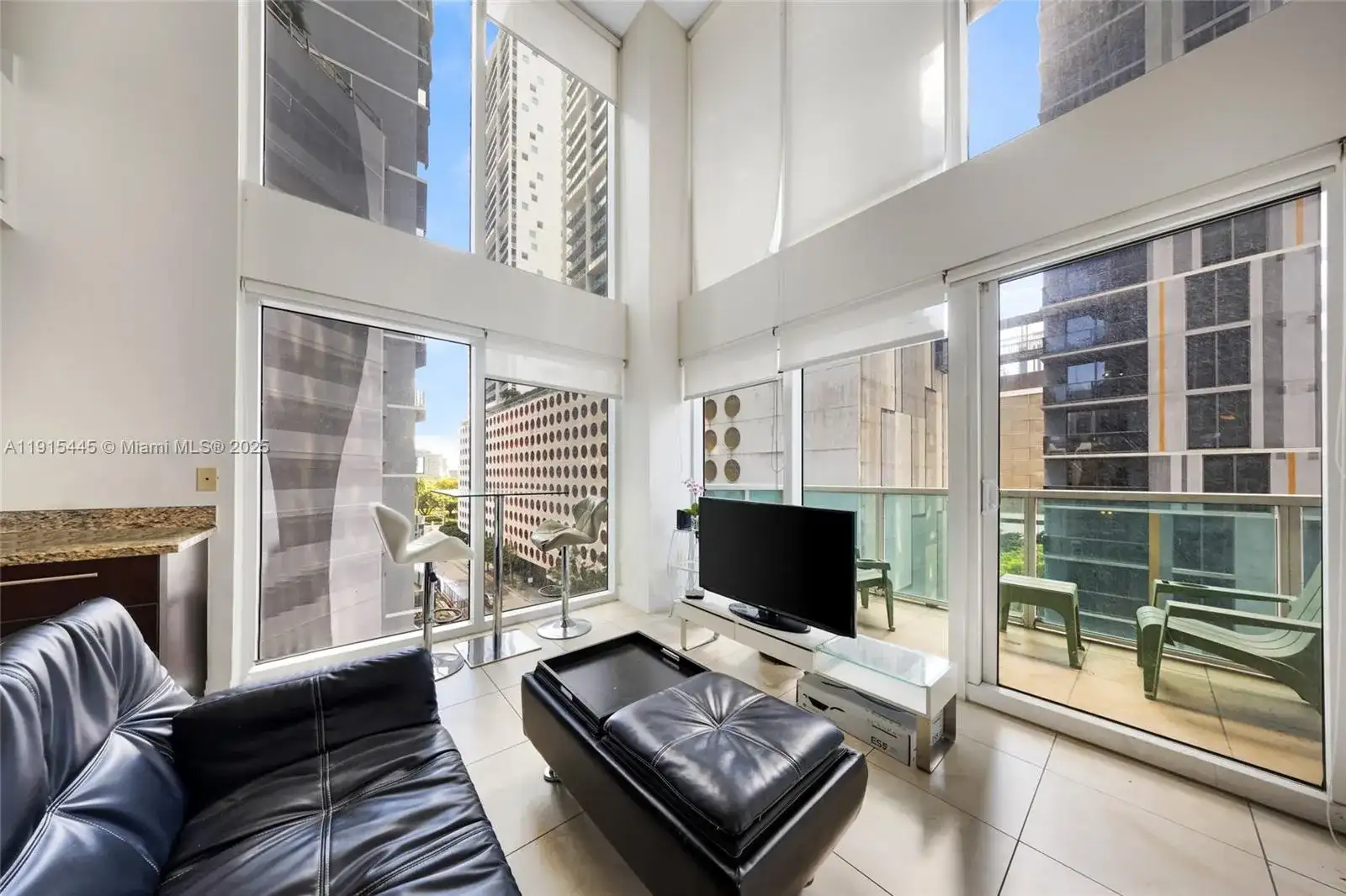 41 SE 5th St # 502, Miami FL 33131 photo 2