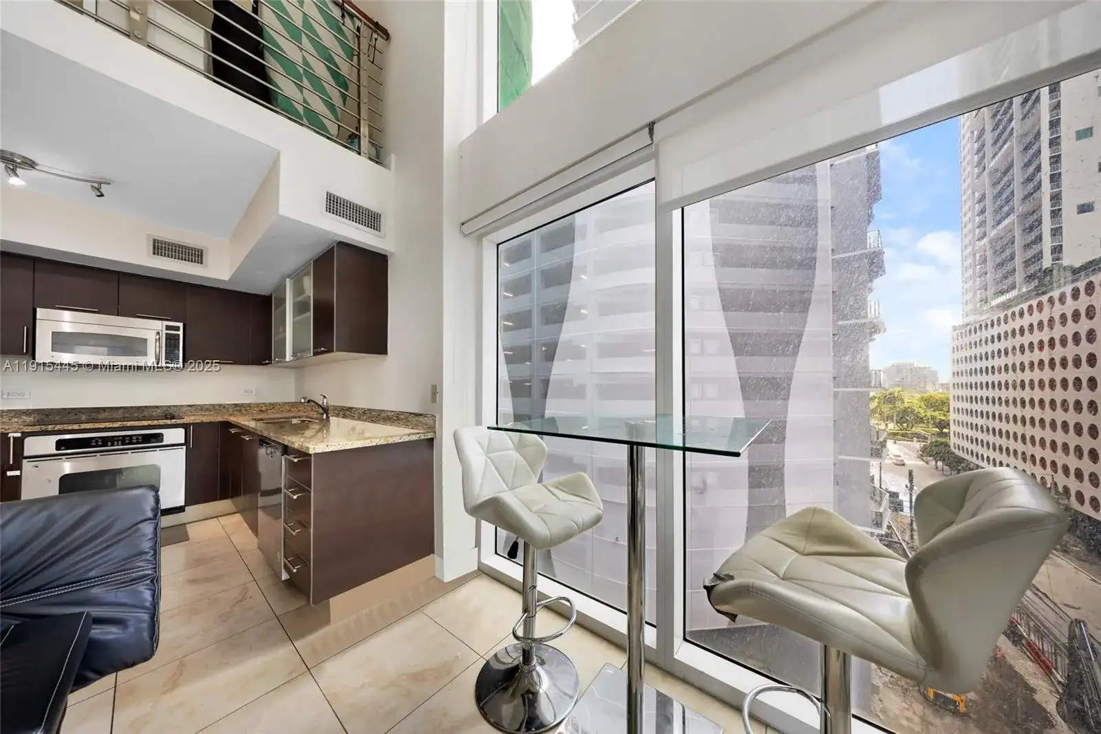 41 SE 5th St # 502, Miami FL 33131 photo 3