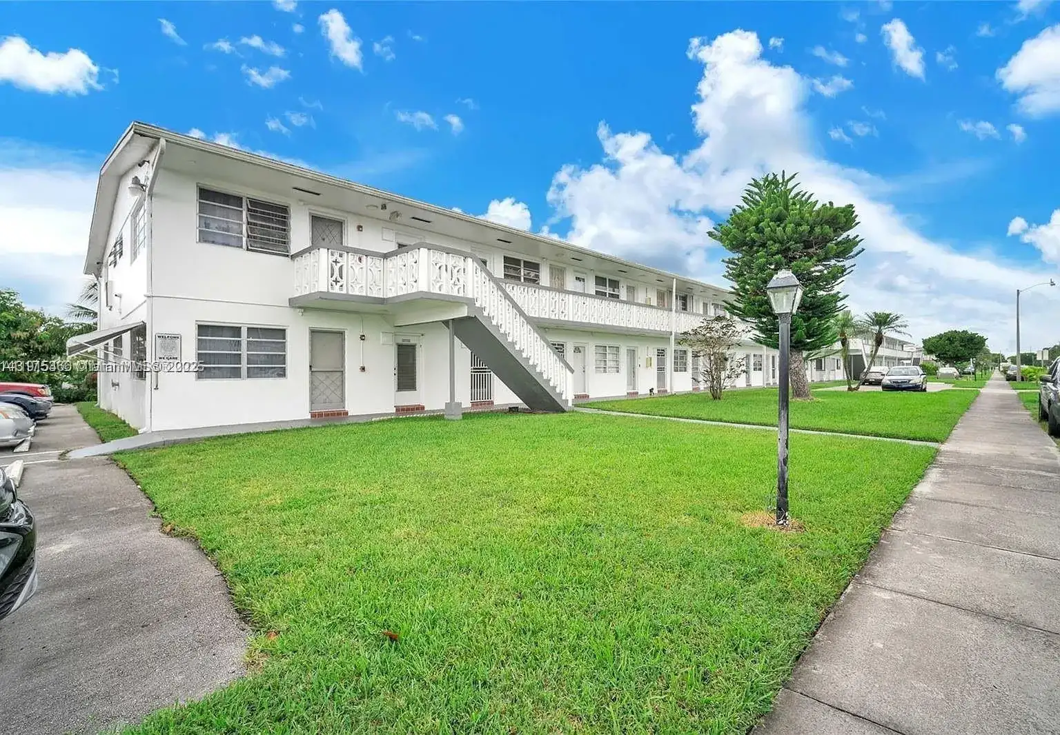 122 NE 204th St # 3, Miami Gardens FL 33179 photo 2