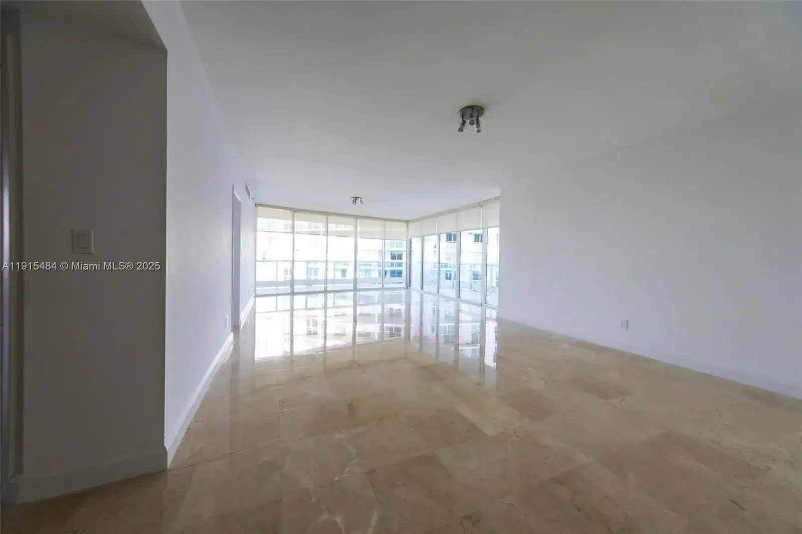 2127 Brickell Ave # 2504, Miami FL 33129 photo 2