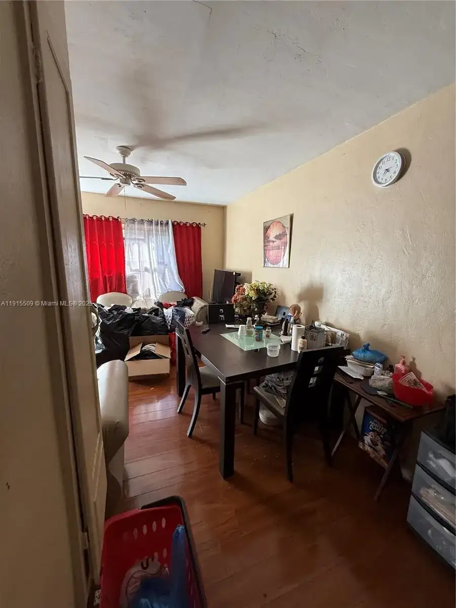 551-553 NE 133rd St, North Miami FL 33161 photo 4