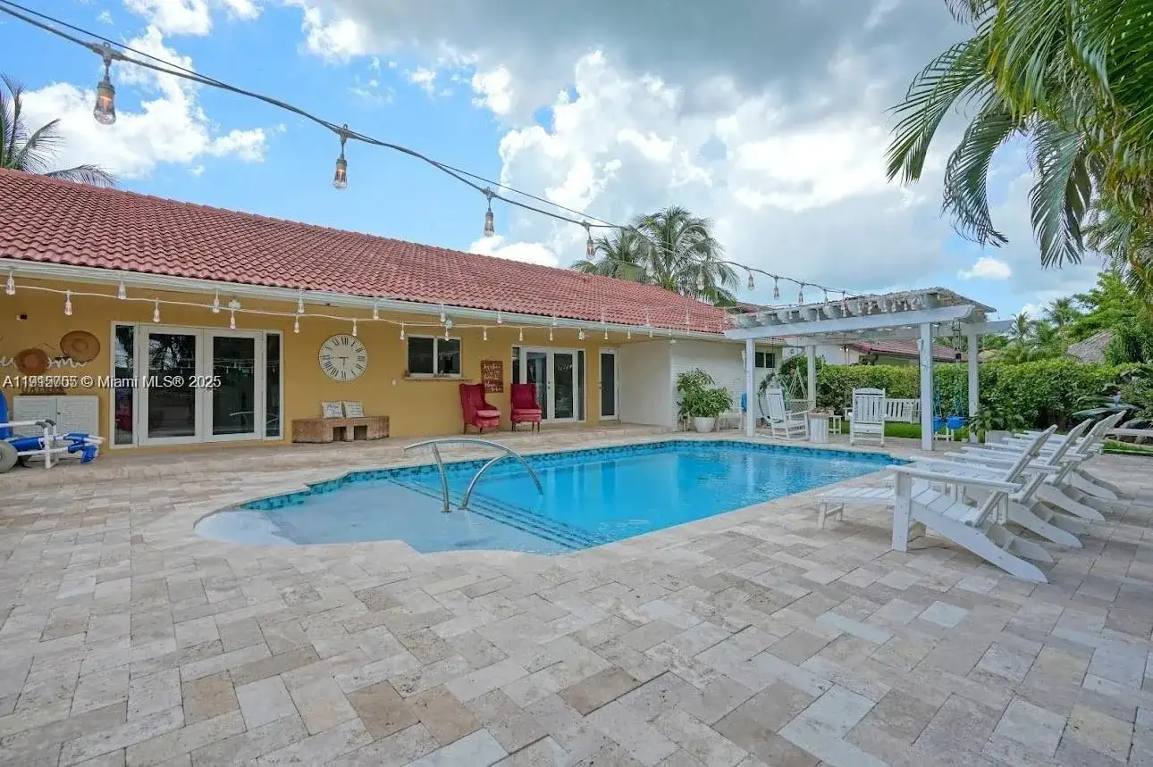 19720 SW 79, Cutler Bay FL 33189 photo 2