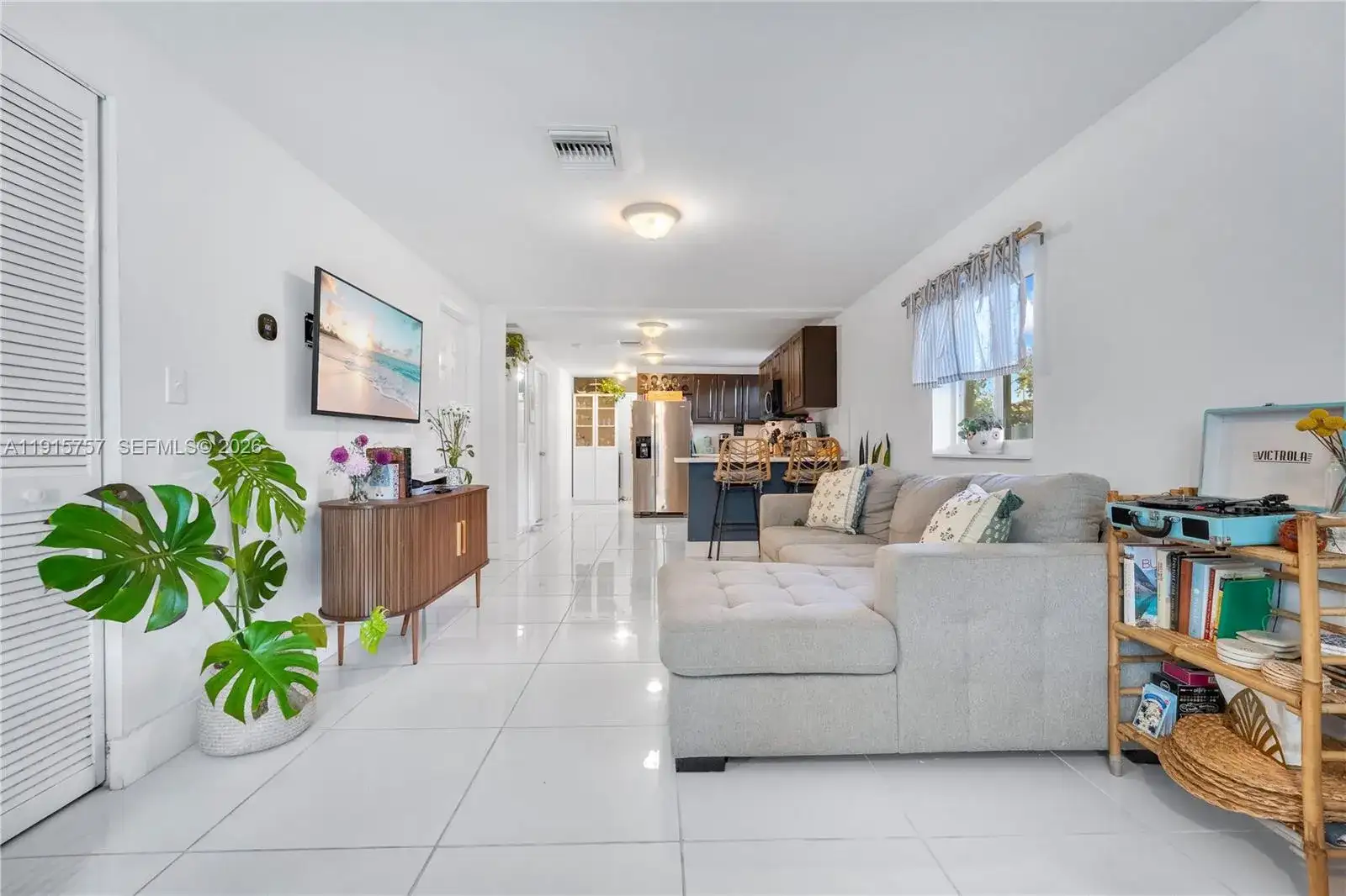 827 NW 114th St, Miami FL 33168 photo 4