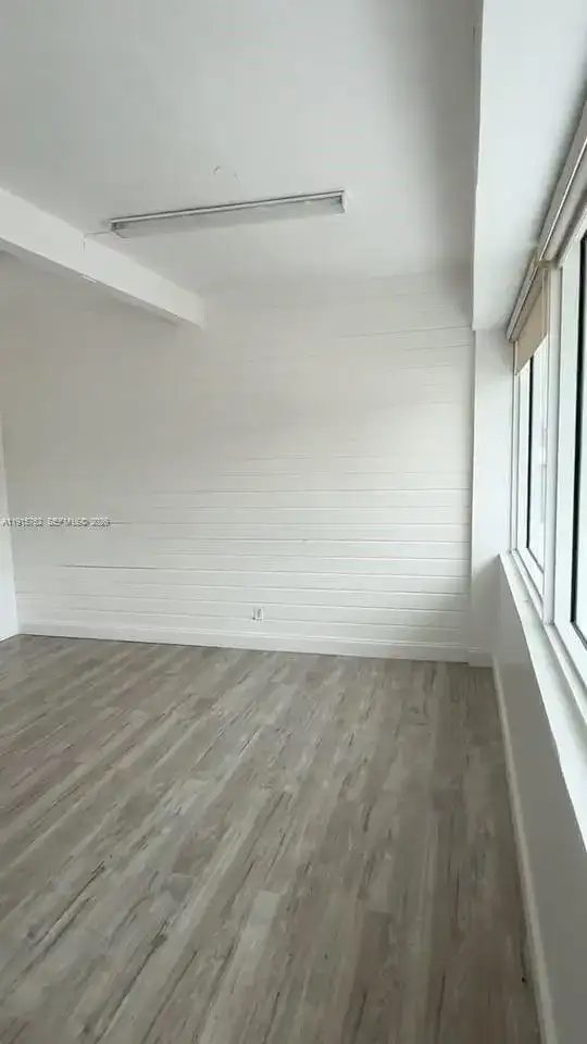 1812 N Dixie Hwy, Hollywood FL 33020 photo 3