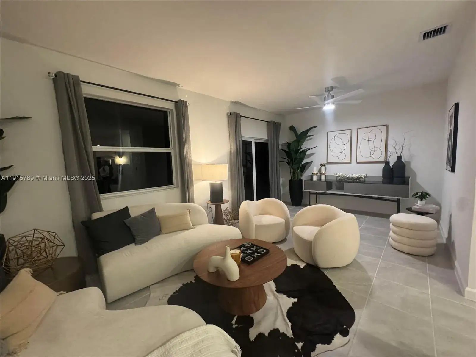 2738 SE 24th Ter, Homestead FL 33035 photo 2