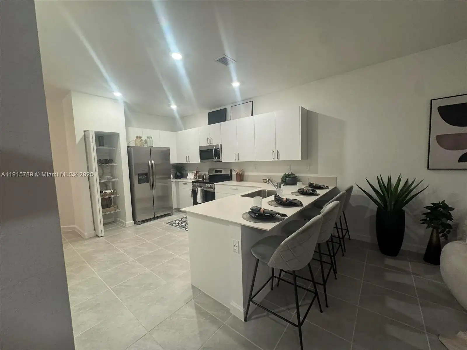 2738 SE 24th Ter, Homestead FL 33035 photo 4