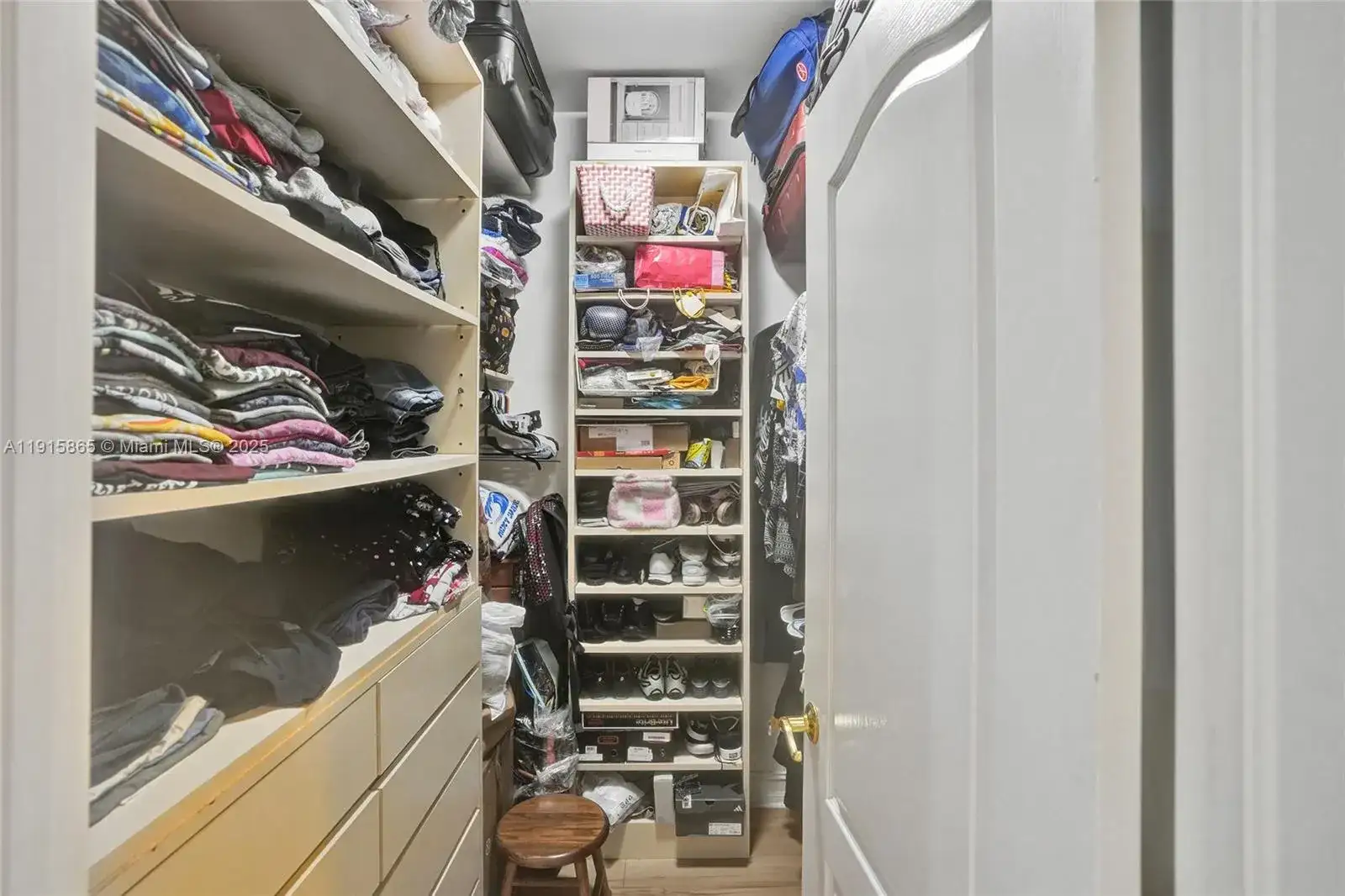 18450 NE 30th Pl, Aventura FL 33160 photo 2