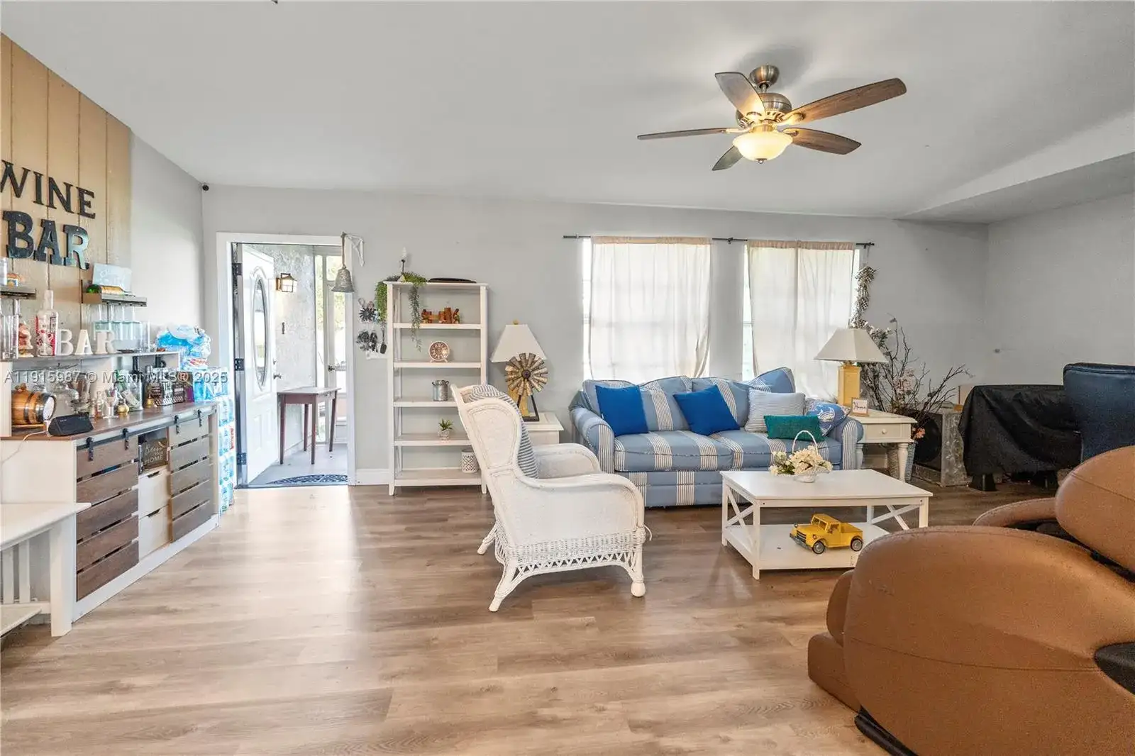 302 Floyd ave S, Naples FL 33976 photo 4