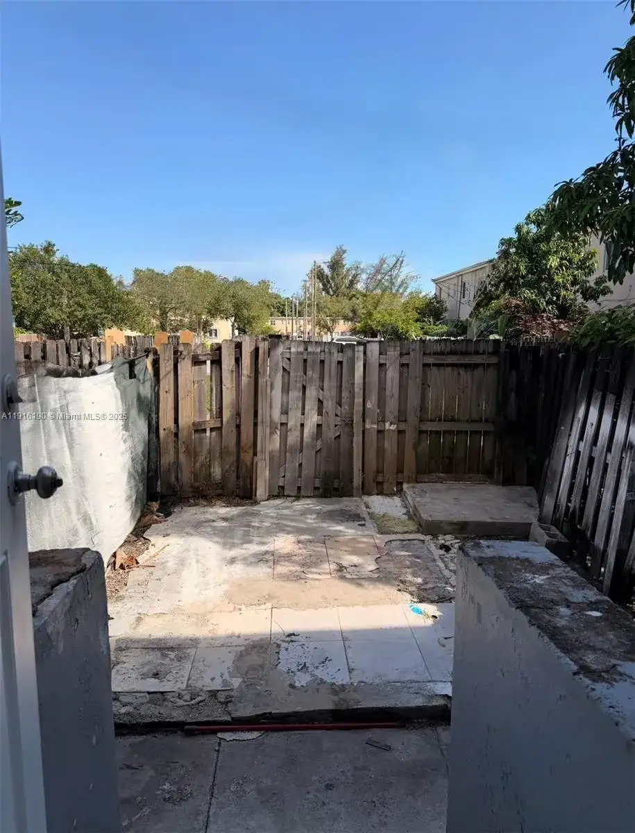 8447 NW 4th Ave # 8447, Miami FL 33150 photo 2