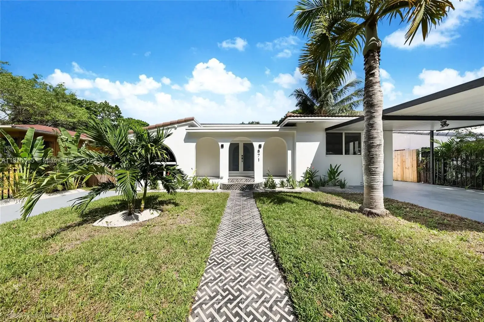 871 NE 81st St, Miami FL 33138 photo 2