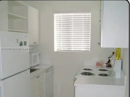 3680 Oak Ave # 6, Miami FL 33133 photo 3