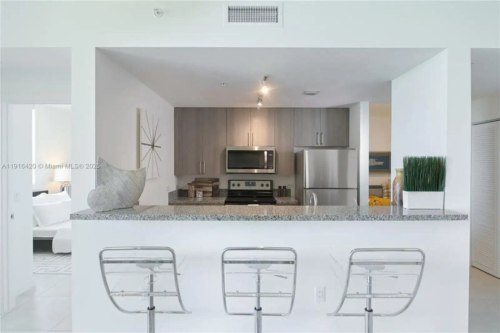 514 SW 22nd Ave # 707, Miami FL 33135 photo 5