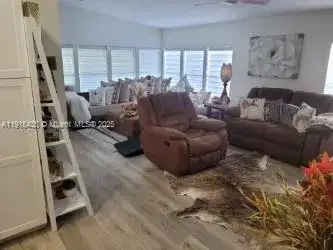 19800 SW 180th Ave, Miami FL 33187 photo 5