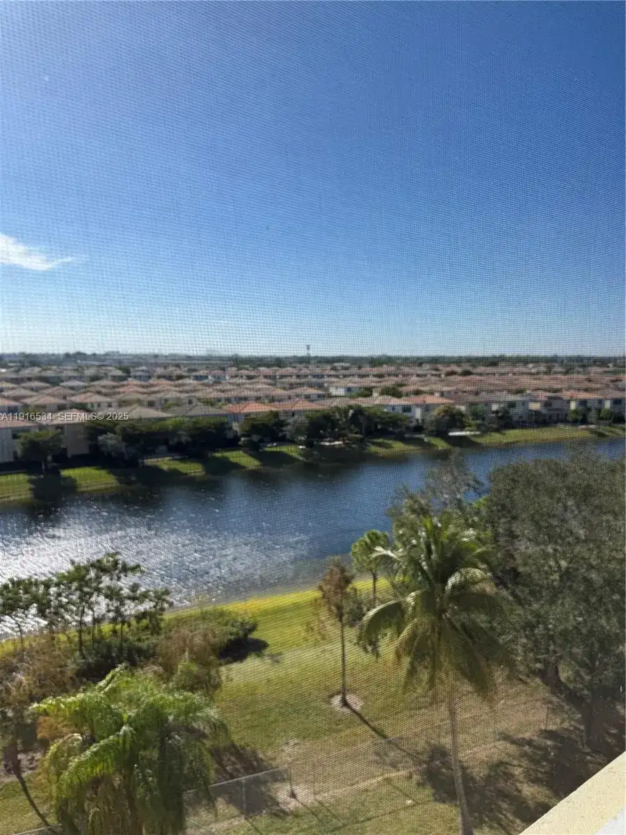 800 NE 195th St # 714, Miami FL 33179 photo 5