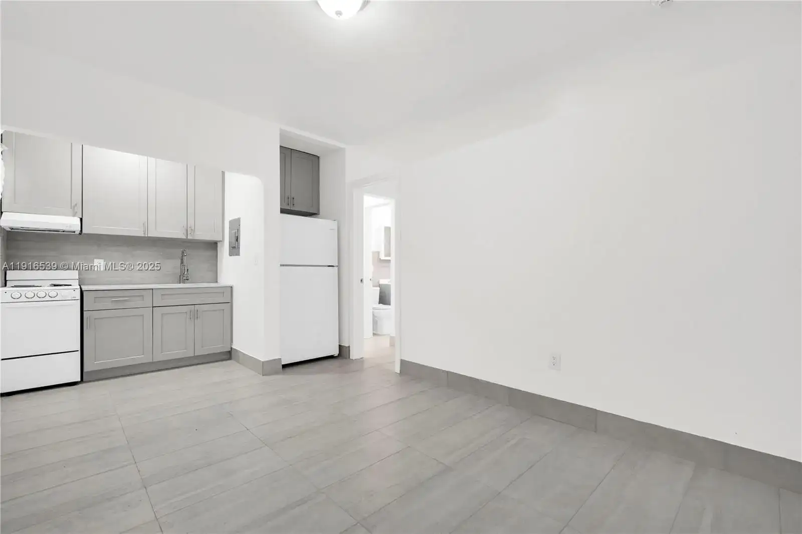 13390 NE 6th Ave # 3, North Miami FL 33161 photo 4