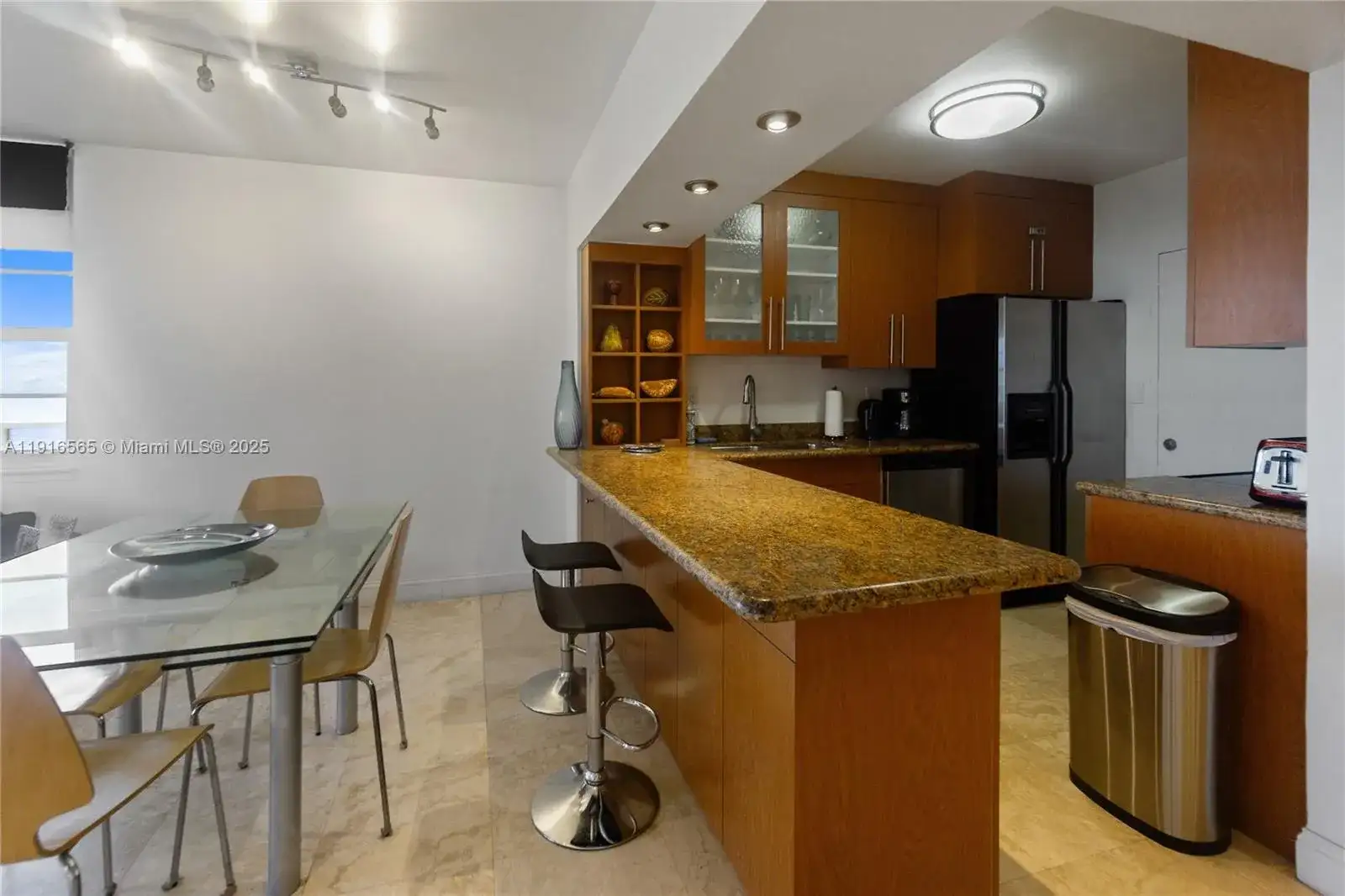100 Lincoln Rd # 847, Miami Beach FL 33139 photo 4