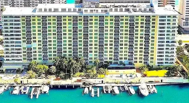 5600 Collins Ave # 17T, Miami Beach FL 33140 photo 2