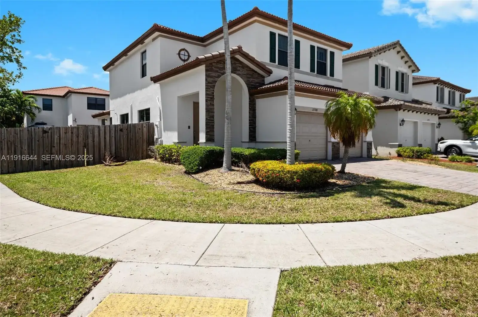 22780 SW 92nd Ct, Cutler Bay FL 33190 photo 2