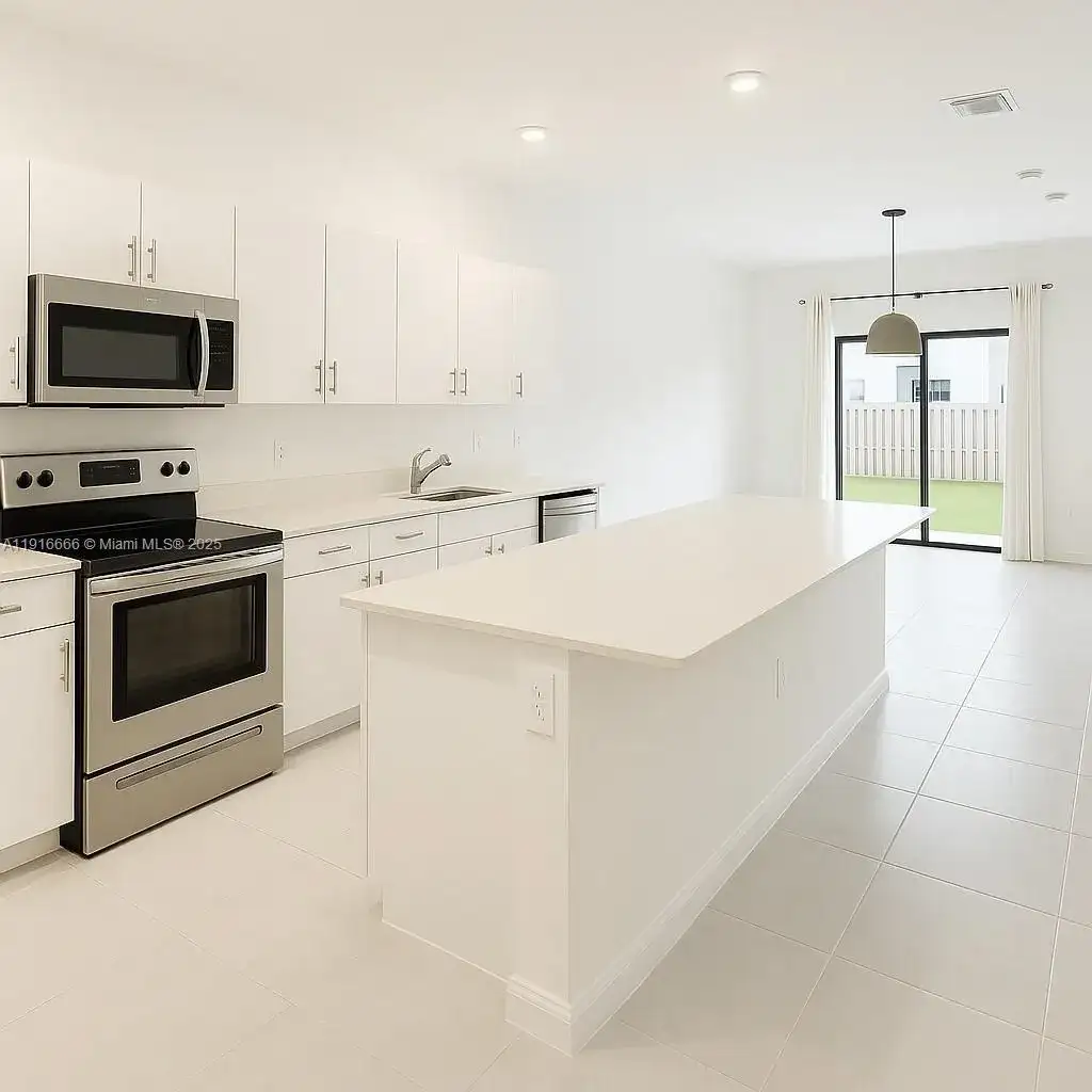 25564 SW 108th Ave, Homestead FL 33032 photo 4