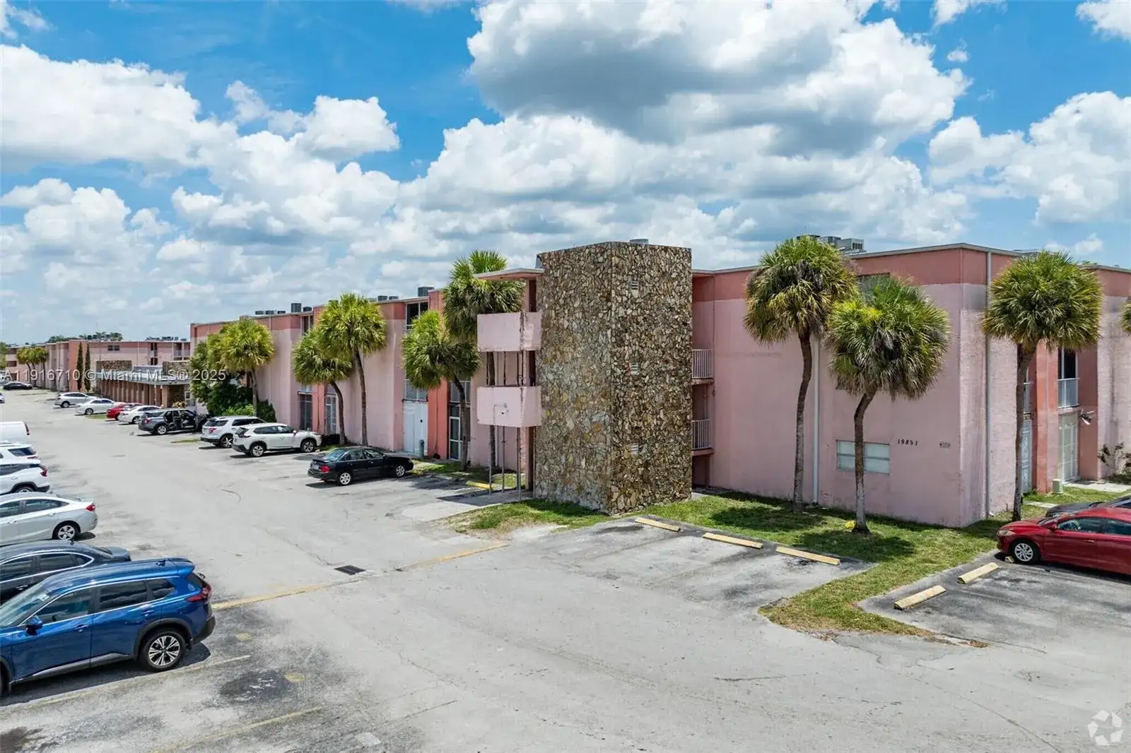 19825 SW 114th Ave # 323, Miami FL 33157 photo 2