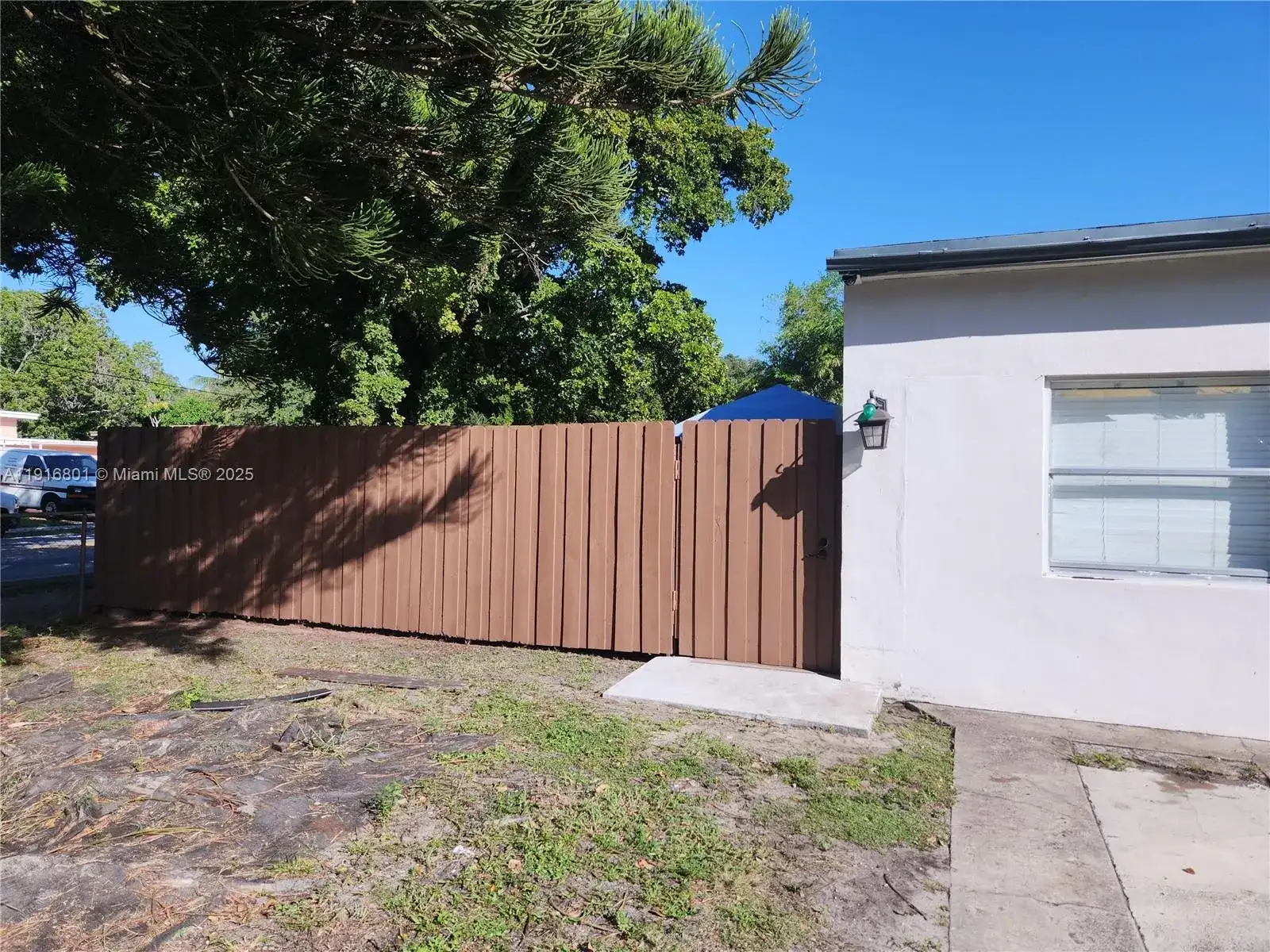 1201 NE 148th St # B, Miami FL 33161 photo 3