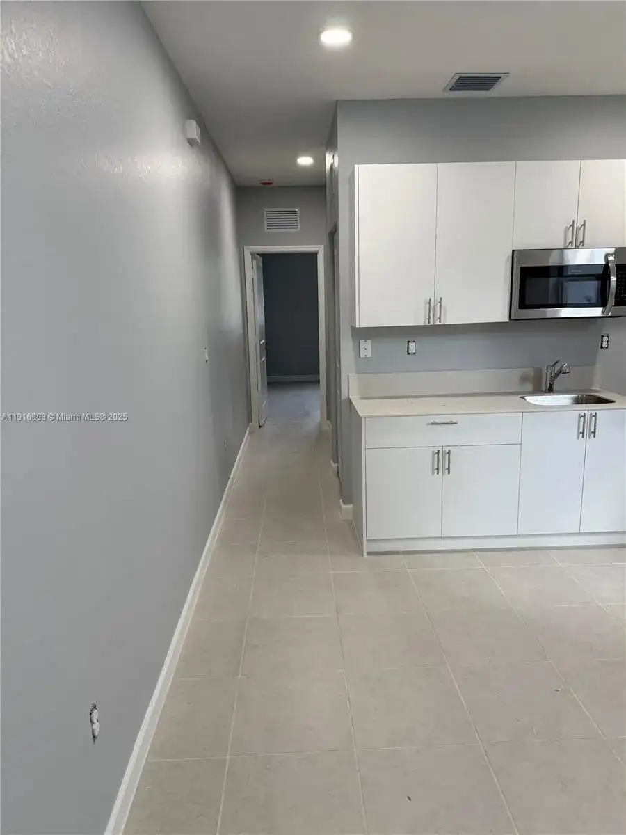 16225 SW 147th CT # 2, Miami FL 33187 photo 5