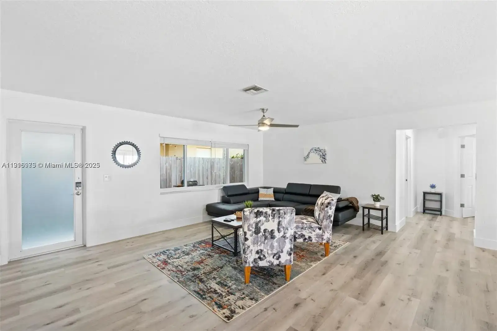 1408 NE 24th St, Wilton Manors FL 33305 photo 2