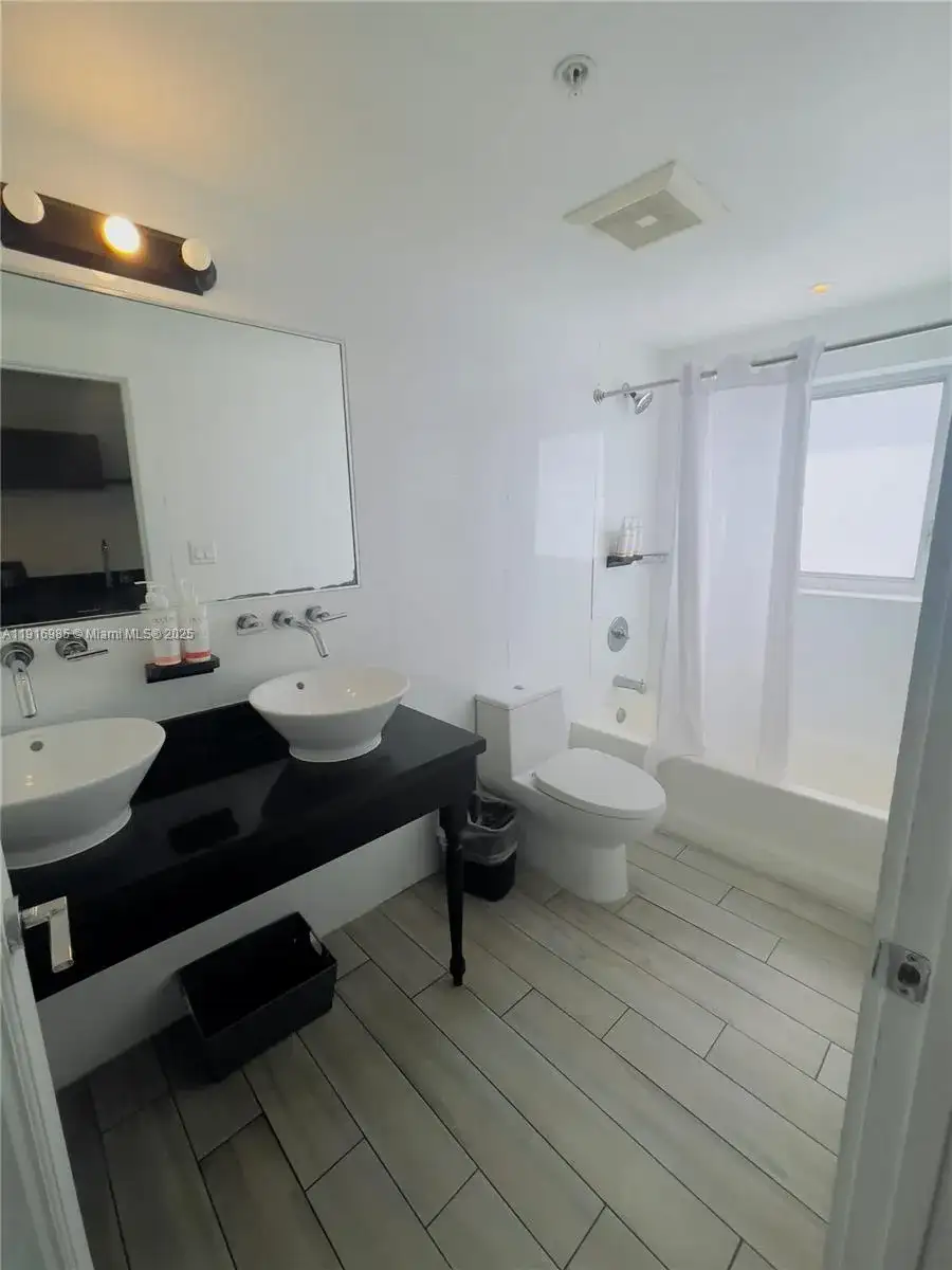 240 76th St # 205, Miami Beach FL 33141 photo 2