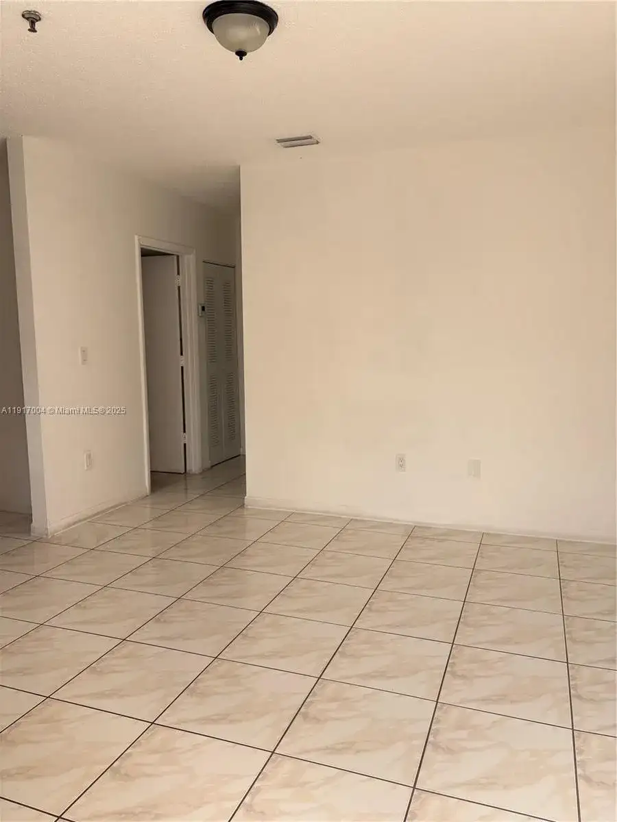 10805 SW 86th St # 17, Miami FL 33173 photo 5