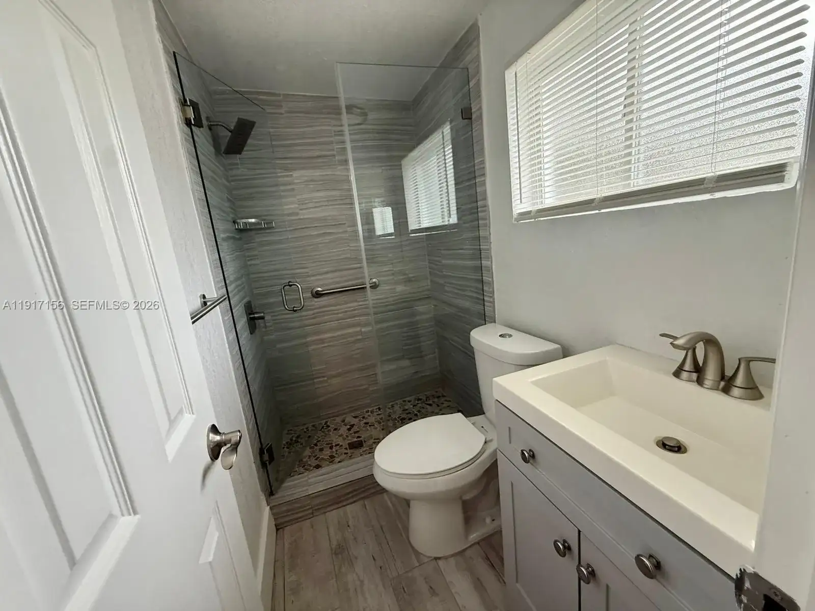 16200 NE 3rd Ave # B, Miami FL 33162 photo 3