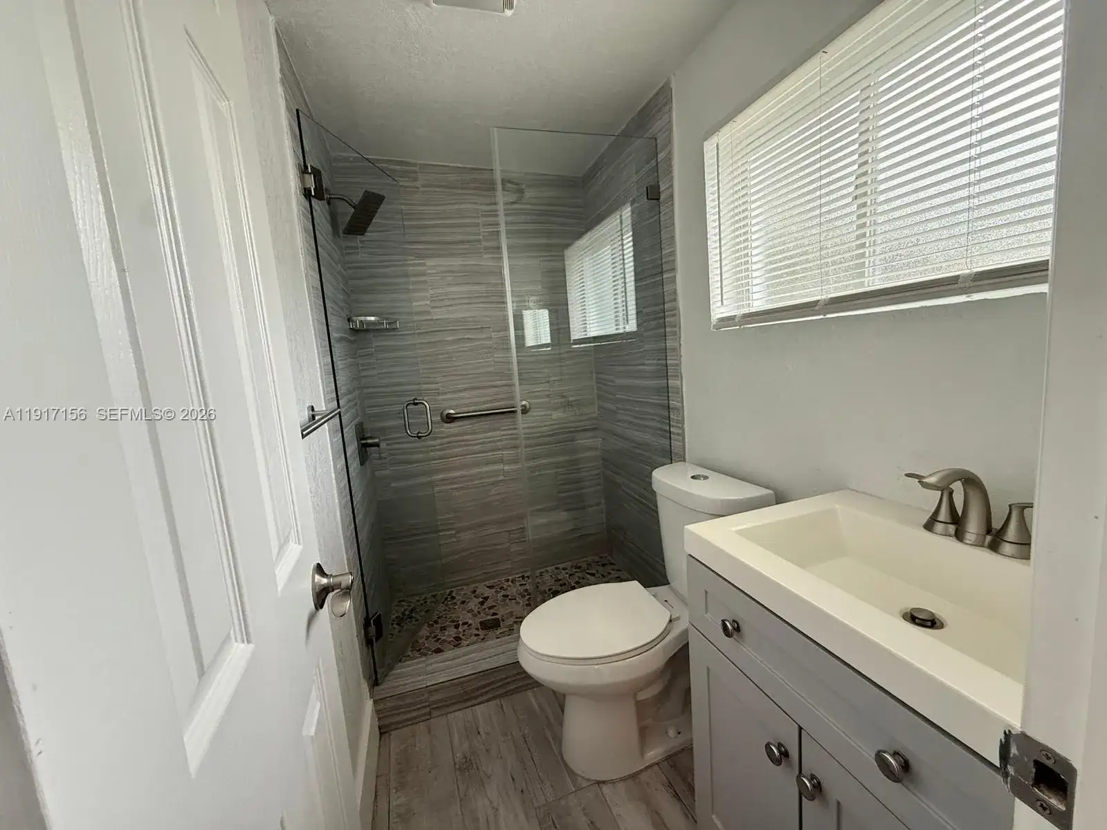 16200 NE 3rd Ave # B, Miami FL 33162 photo 5