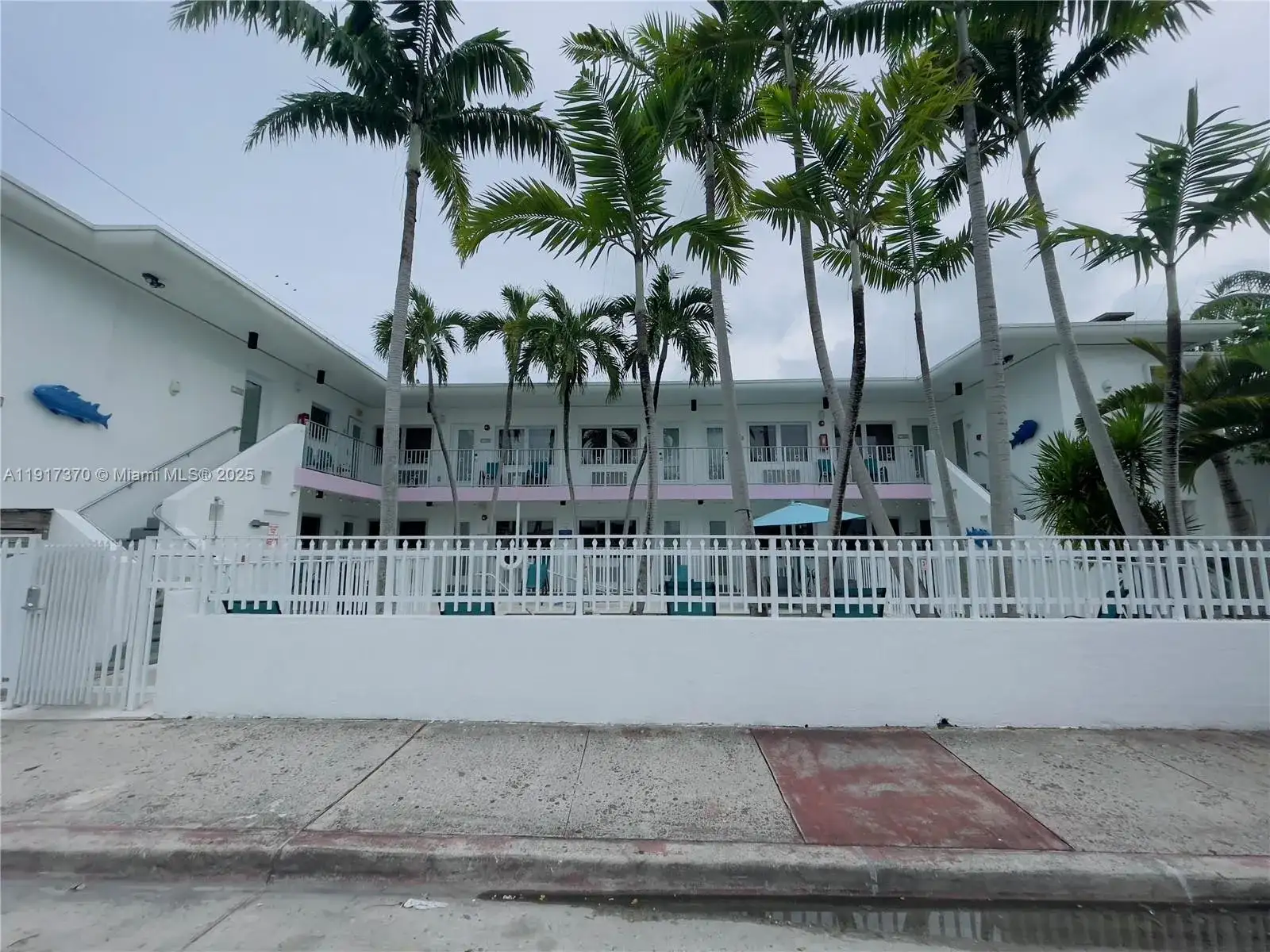 240 76th St # 216, Miami Beach FL 33141 photo 2