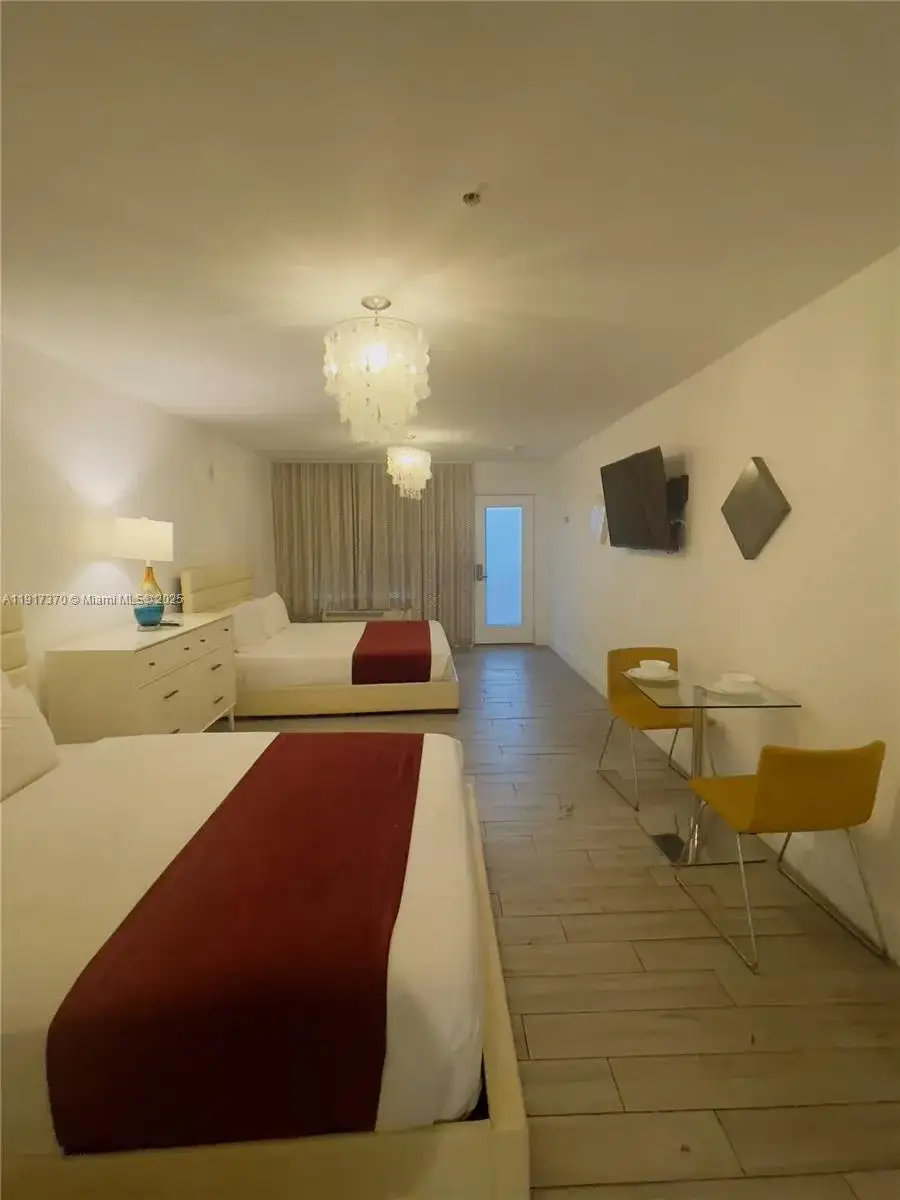 240 76th St # 216, Miami Beach FL 33141 photo 3