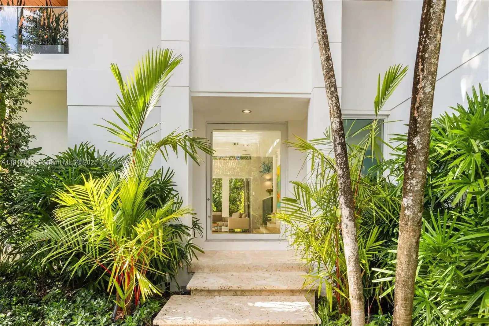 7150 W Lago Dr, Coral Gables FL 33143 photo 3